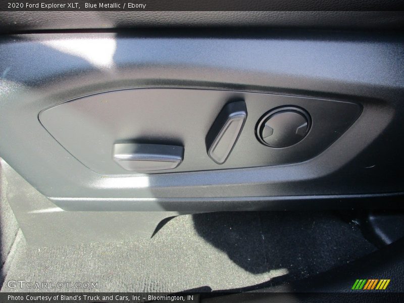 Blue Metallic / Ebony 2020 Ford Explorer XLT