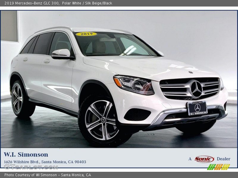 Polar White / Silk Beige/Black 2019 Mercedes-Benz GLC 300