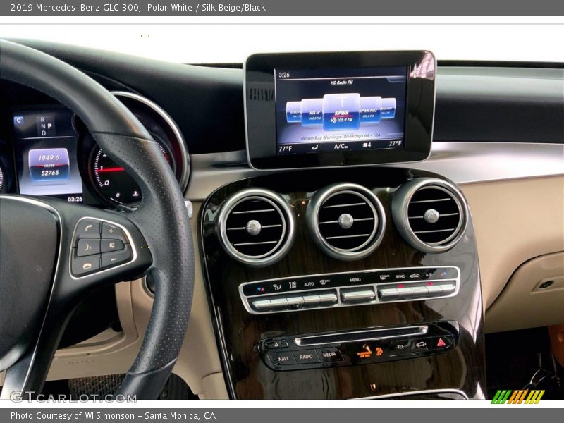 Polar White / Silk Beige/Black 2019 Mercedes-Benz GLC 300