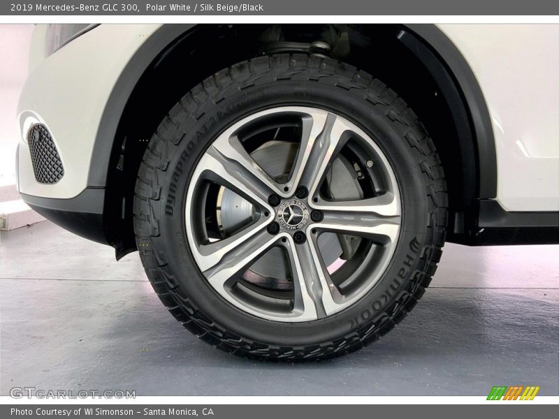 Polar White / Silk Beige/Black 2019 Mercedes-Benz GLC 300