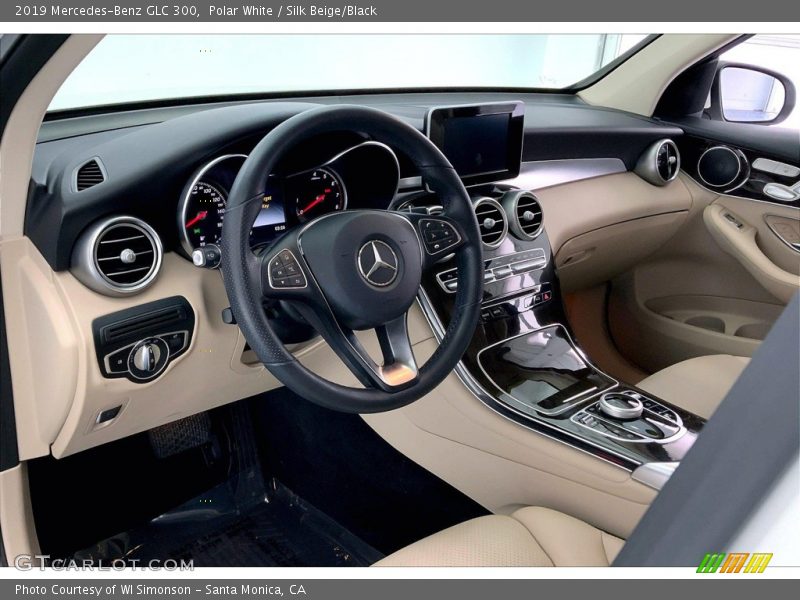 Polar White / Silk Beige/Black 2019 Mercedes-Benz GLC 300