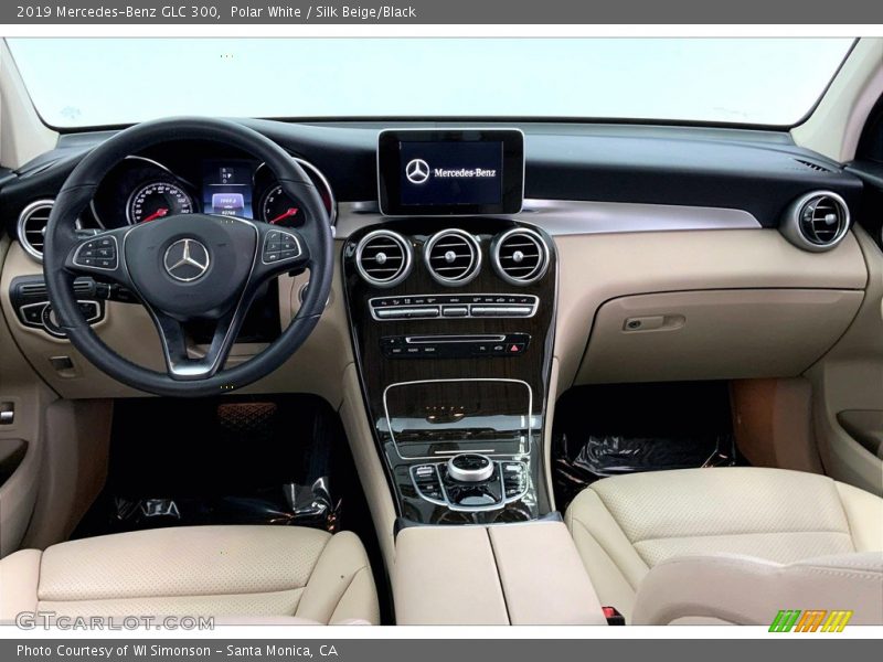 Polar White / Silk Beige/Black 2019 Mercedes-Benz GLC 300