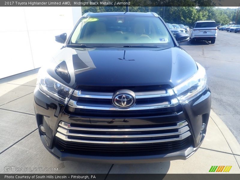 Midnight Black Metallic / Almond 2017 Toyota Highlander Limited AWD