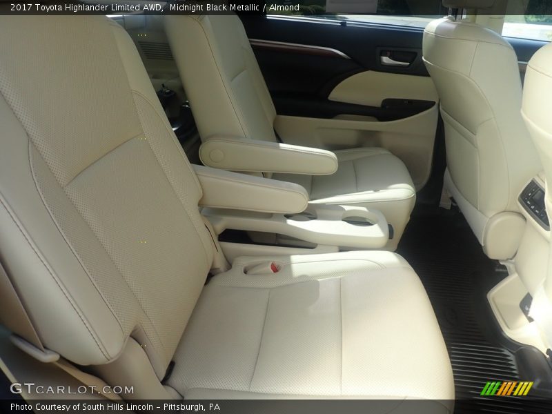 Midnight Black Metallic / Almond 2017 Toyota Highlander Limited AWD