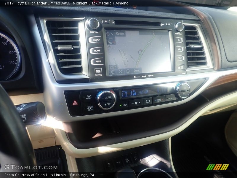 Midnight Black Metallic / Almond 2017 Toyota Highlander Limited AWD