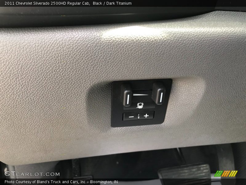 Black / Dark Titanium 2011 Chevrolet Silverado 2500HD Regular Cab
