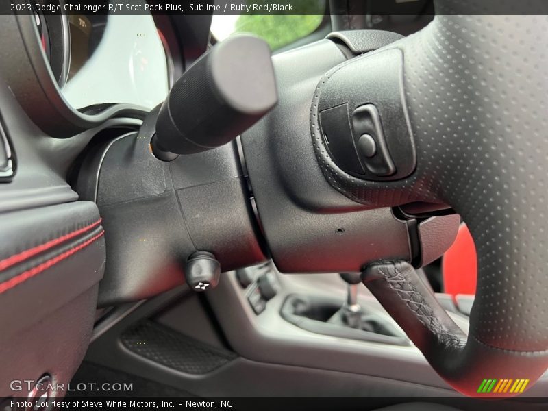 Sublime / Ruby Red/Black 2023 Dodge Challenger R/T Scat Pack Plus