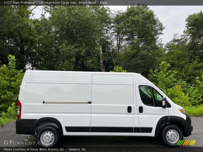  2023 ProMaster 2500 High Roof Cargo Van Bright White
