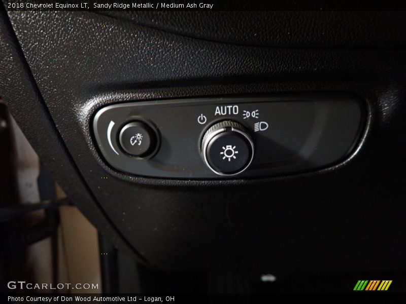 Sandy Ridge Metallic / Medium Ash Gray 2018 Chevrolet Equinox LT