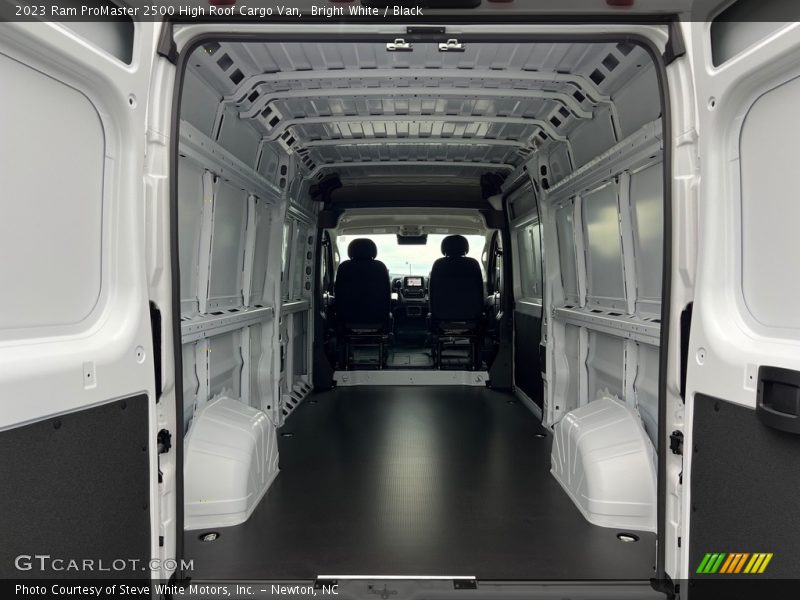  2023 ProMaster 2500 High Roof Cargo Van Trunk