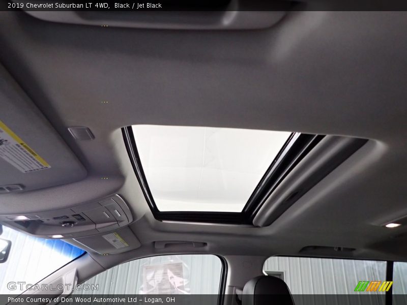 Black / Jet Black 2019 Chevrolet Suburban LT 4WD