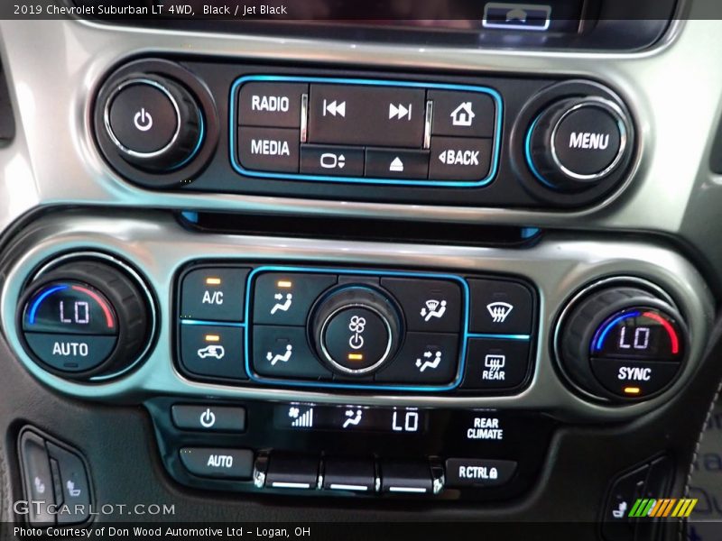 Black / Jet Black 2019 Chevrolet Suburban LT 4WD