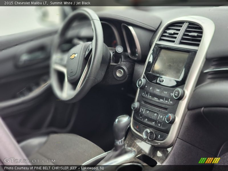 Controls of 2015 Malibu LT