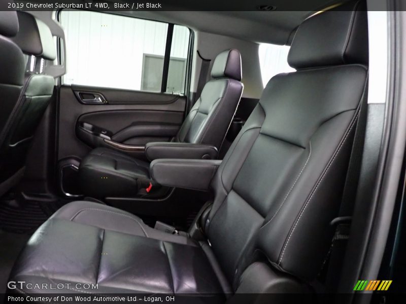 Black / Jet Black 2019 Chevrolet Suburban LT 4WD