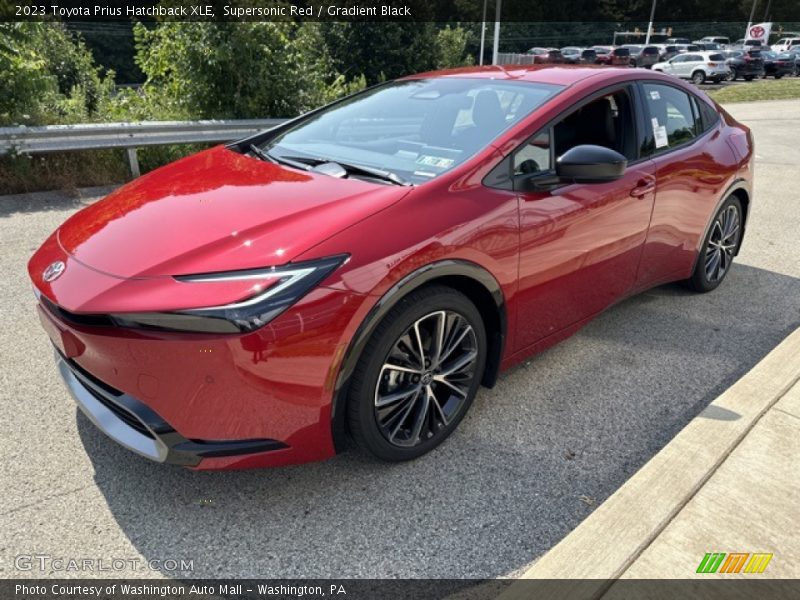 Front 3/4 View of 2023 Prius Hatchback XLE