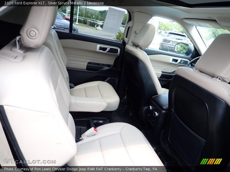 Silver Spruce Metallic / Sandstone 2020 Ford Explorer XLT