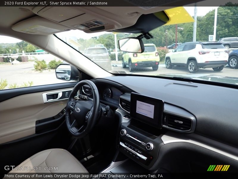 Silver Spruce Metallic / Sandstone 2020 Ford Explorer XLT