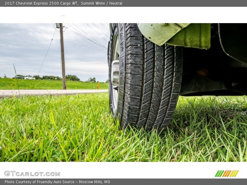 Summit White / Neutral 2017 Chevrolet Express 2500 Cargo WT