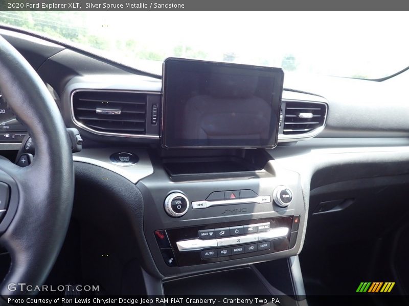 Silver Spruce Metallic / Sandstone 2020 Ford Explorer XLT