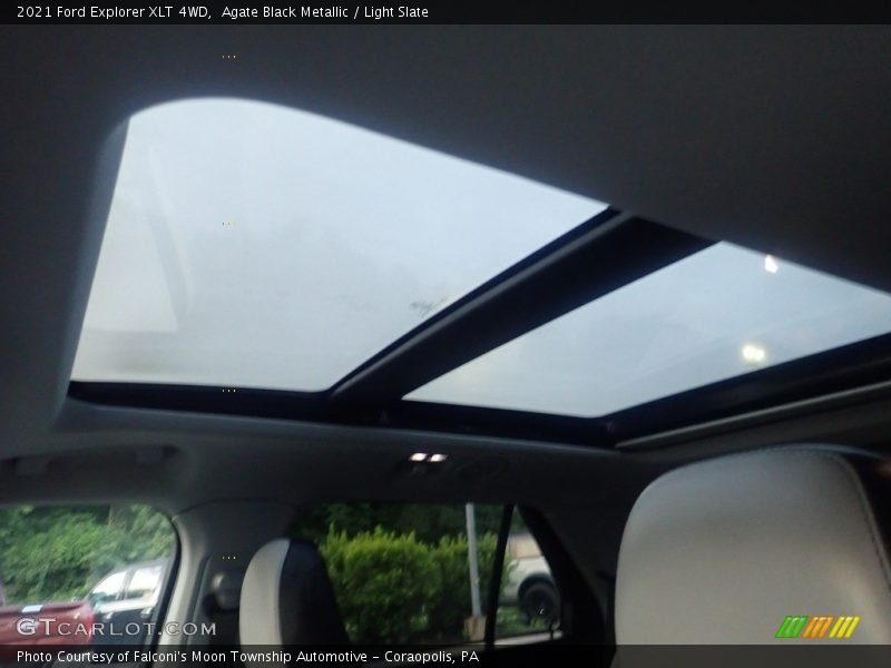 Agate Black Metallic / Light Slate 2021 Ford Explorer XLT 4WD