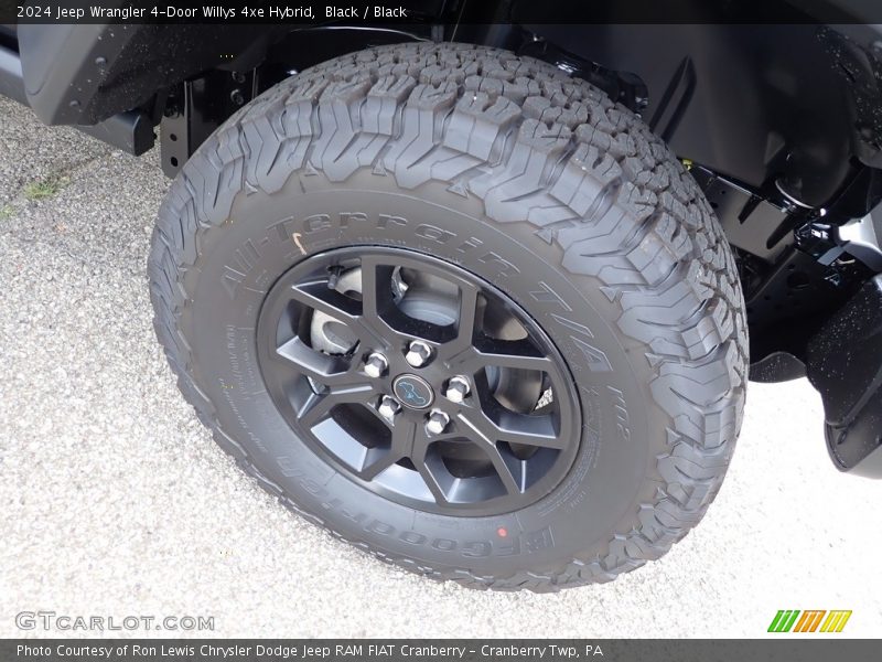  2024 Wrangler 4-Door Willys 4xe Hybrid Wheel