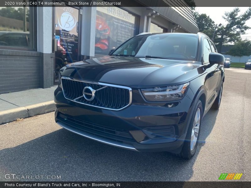 Black Stone / Blond/Charcoal 2020 Volvo XC40 T4 Momentum