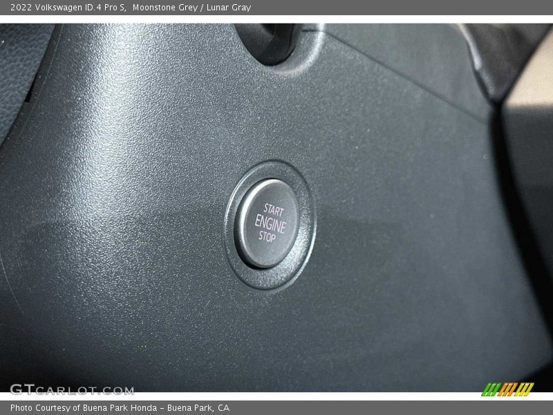 Moonstone Grey / Lunar Gray 2022 Volkswagen ID.4 Pro S