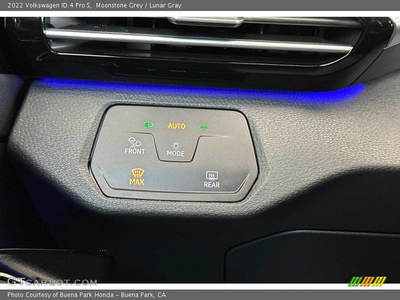 Controls of 2022 ID.4 Pro S