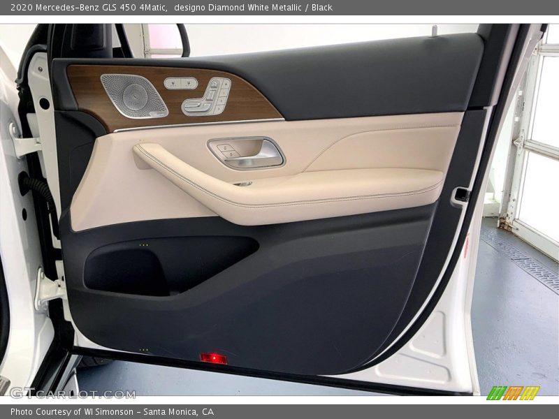 Door Panel of 2020 GLS 450 4Matic