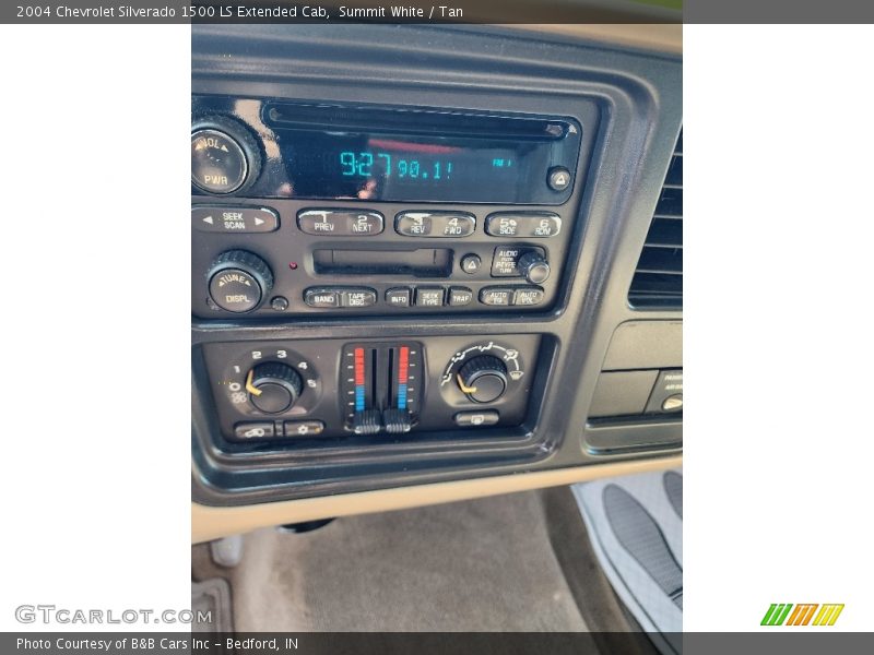 Summit White / Tan 2004 Chevrolet Silverado 1500 LS Extended Cab