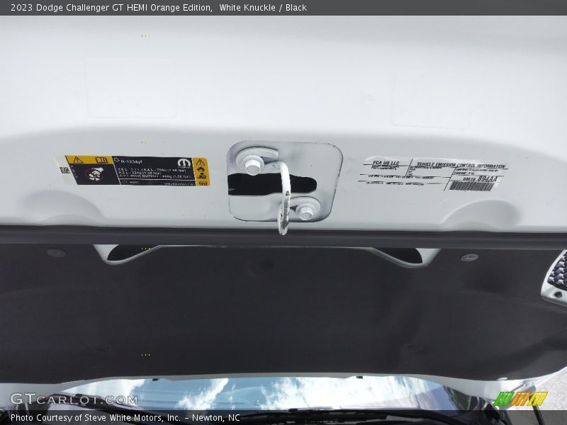 White Knuckle / Black 2023 Dodge Challenger GT HEMI Orange Edition