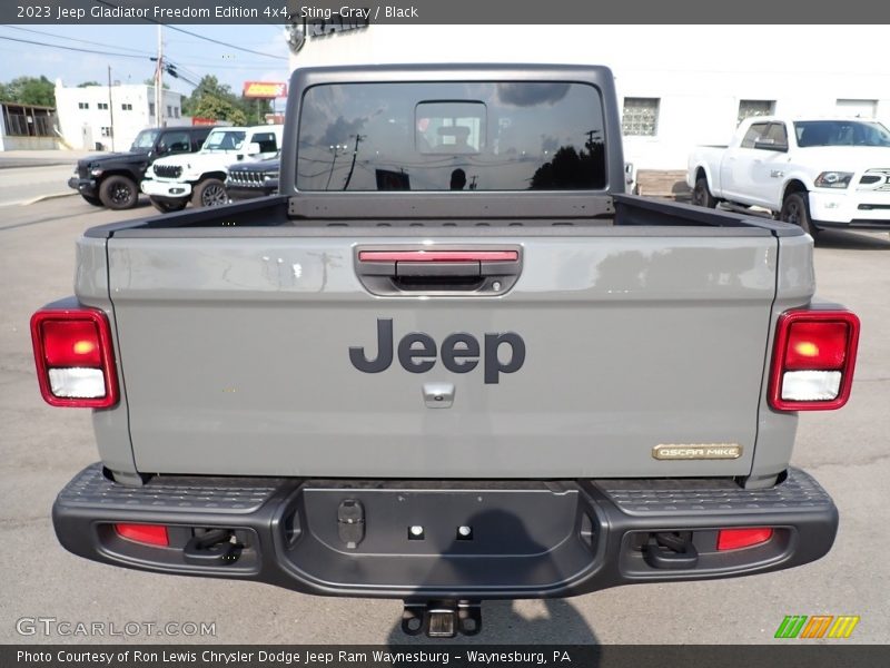 Sting-Gray / Black 2023 Jeep Gladiator Freedom Edition 4x4