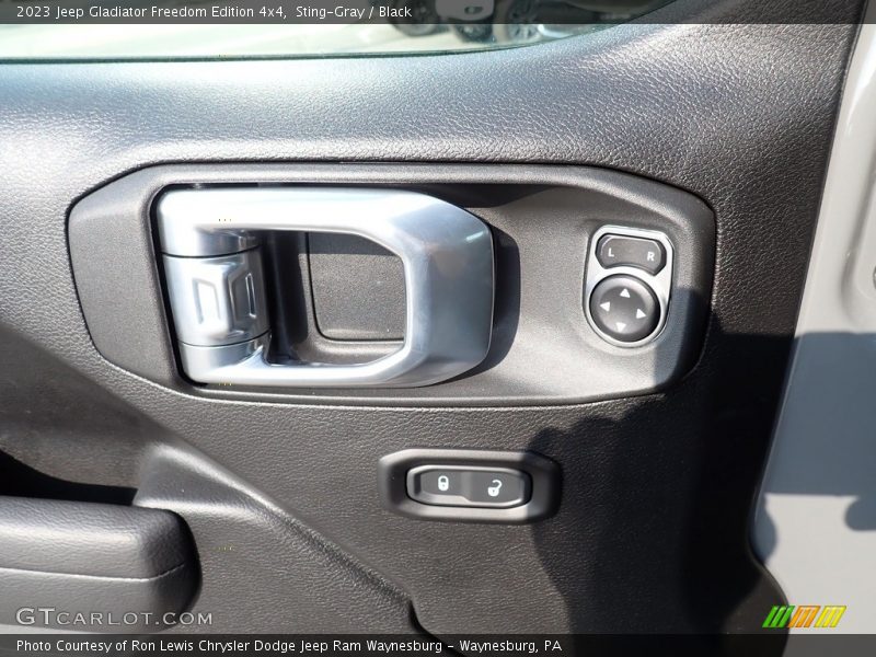 Sting-Gray / Black 2023 Jeep Gladiator Freedom Edition 4x4