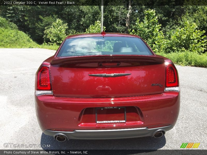 Velvet Red Pearl / Black 2023 Chrysler 300 C