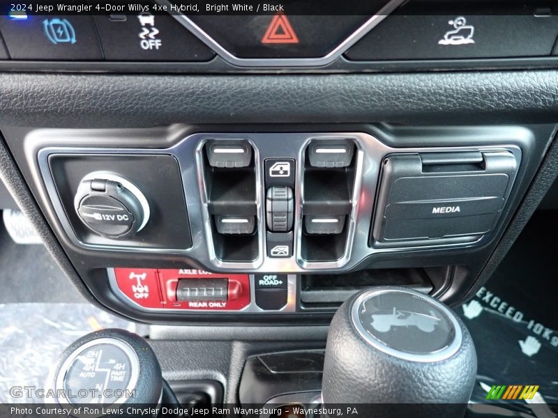 Bright White / Black 2024 Jeep Wrangler 4-Door Willys 4xe Hybrid