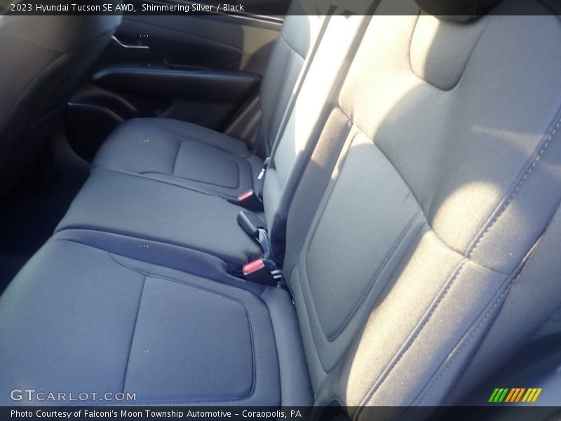 Shimmering Silver / Black 2023 Hyundai Tucson SE AWD