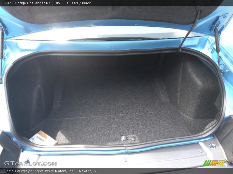 B5 Blue Pearl / Black 2023 Dodge Challenger R/T