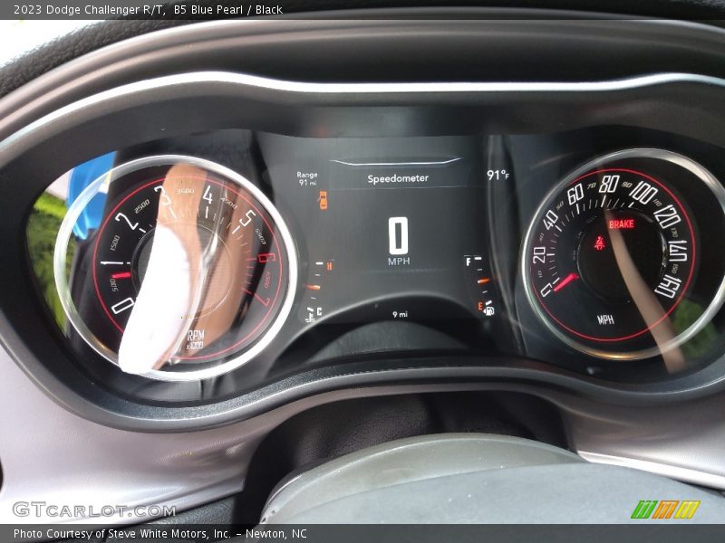 B5 Blue Pearl / Black 2023 Dodge Challenger R/T