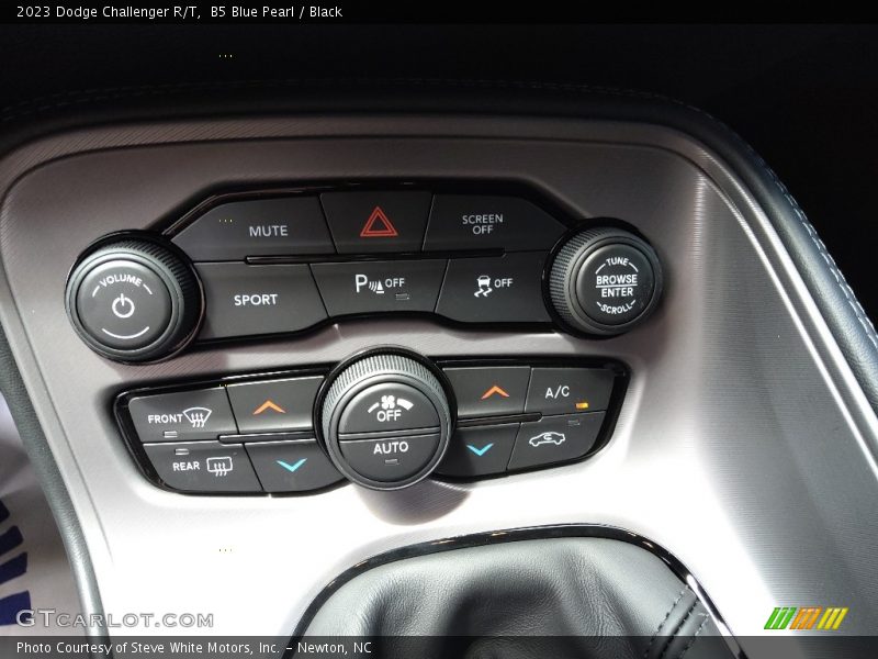 B5 Blue Pearl / Black 2023 Dodge Challenger R/T