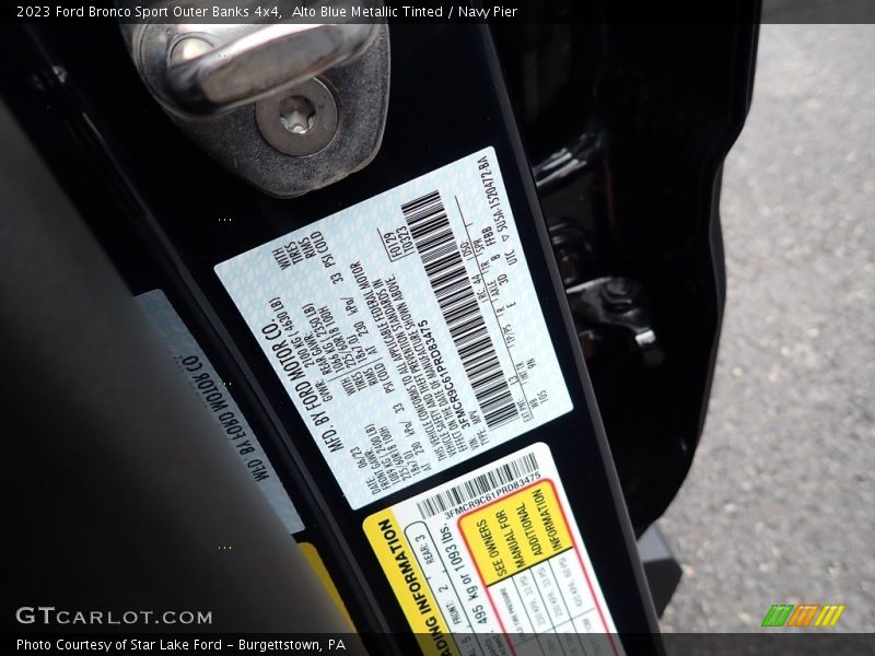 Alto Blue Metallic Tinted / Navy Pier 2023 Ford Bronco Sport Outer Banks 4x4