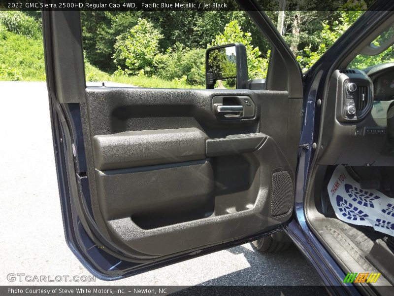 Door Panel of 2022 Sierra 2500HD Regular Cab 4WD