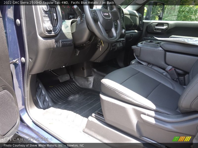 Front Seat of 2022 Sierra 2500HD Regular Cab 4WD