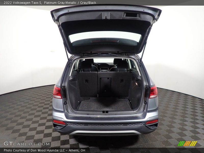 Platinum Gray Metallic / Gray/Black 2022 Volkswagen Taos S