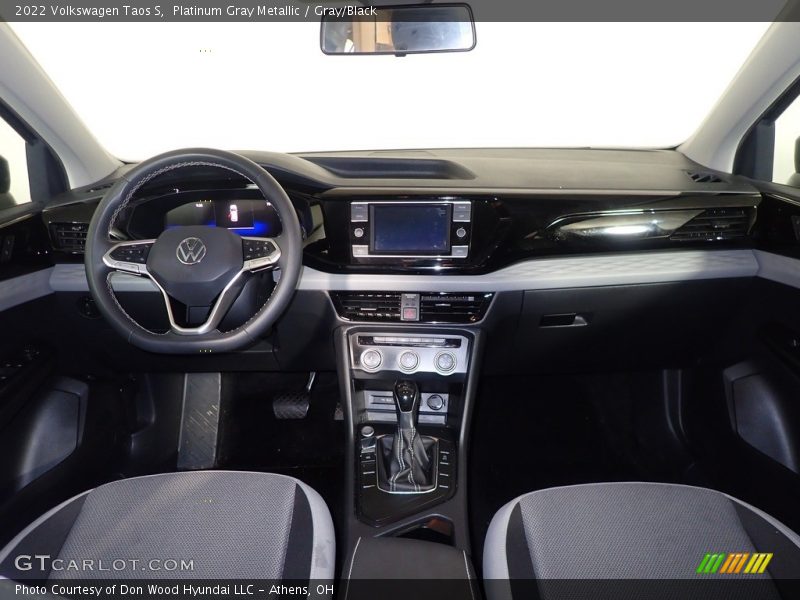 Dashboard of 2022 Taos S