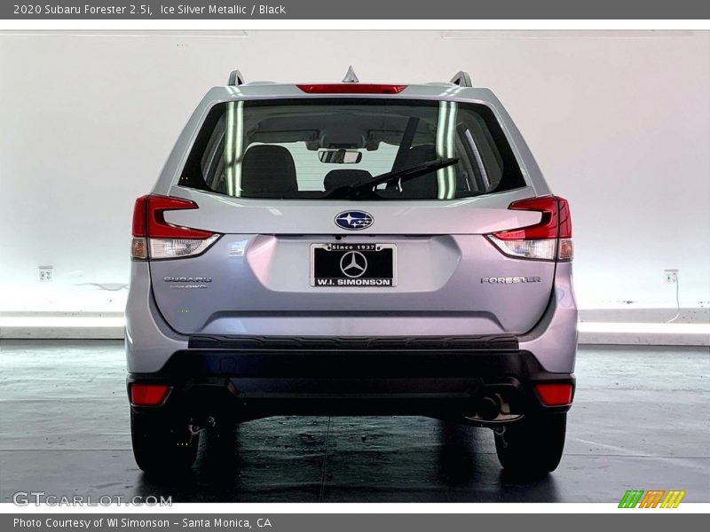Ice Silver Metallic / Black 2020 Subaru Forester 2.5i