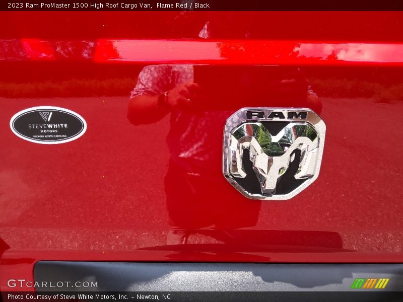 Flame Red / Black 2023 Ram ProMaster 1500 High Roof Cargo Van