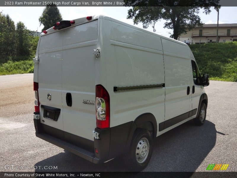 Bright White / Black 2023 Ram ProMaster 2500 High Roof Cargo Van