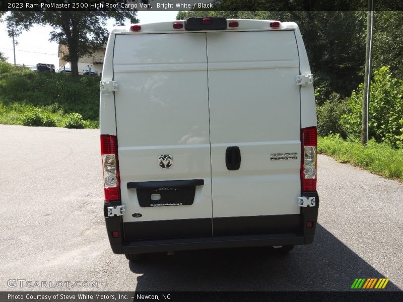 Bright White / Black 2023 Ram ProMaster 2500 High Roof Cargo Van
