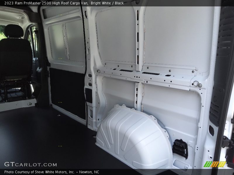Bright White / Black 2023 Ram ProMaster 2500 High Roof Cargo Van