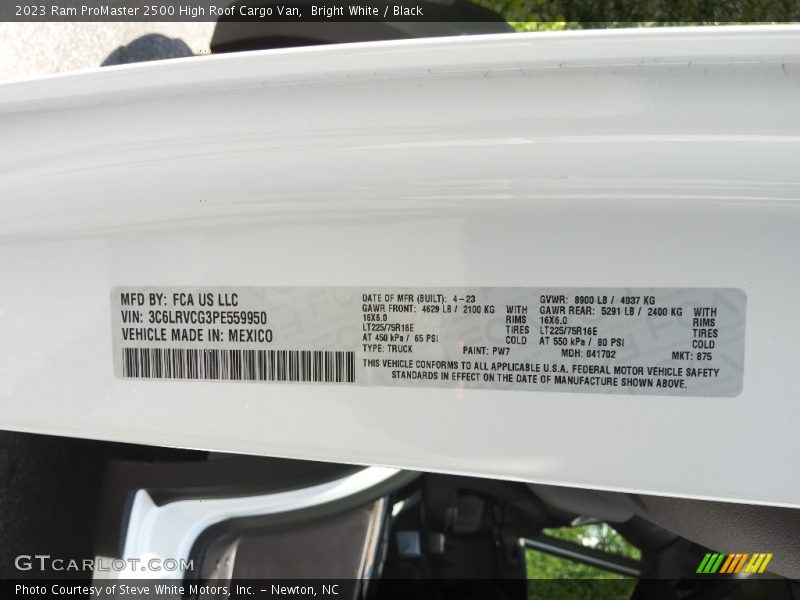 Bright White / Black 2023 Ram ProMaster 2500 High Roof Cargo Van
